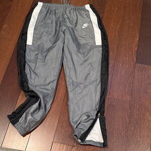 listing-status-banner